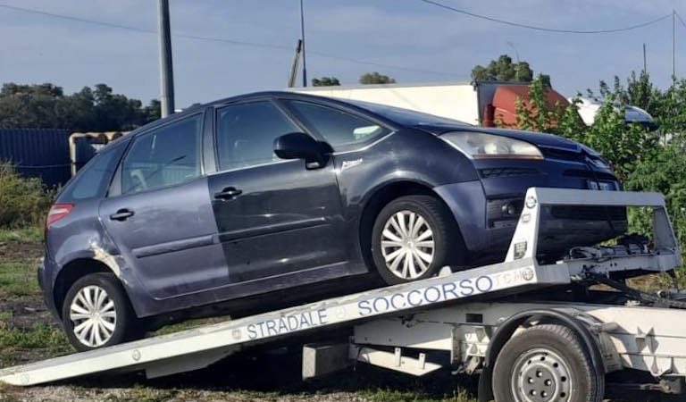 Auto danneggiata o vecchia? Ecco cosa fare