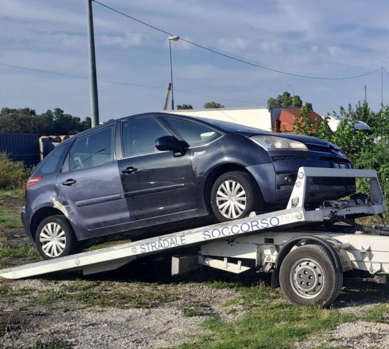 Auto danneggiata o vecchia? Ecco cosa fare